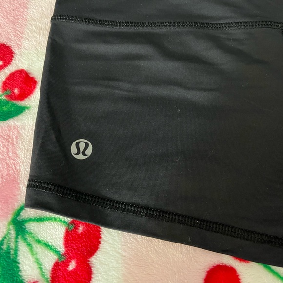 Lululemon Mini Short - Picture 4 of 7